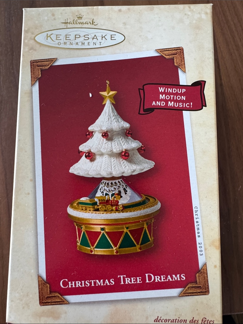 Hallmark Musical Tree Ornament White, Red & Gold Windup